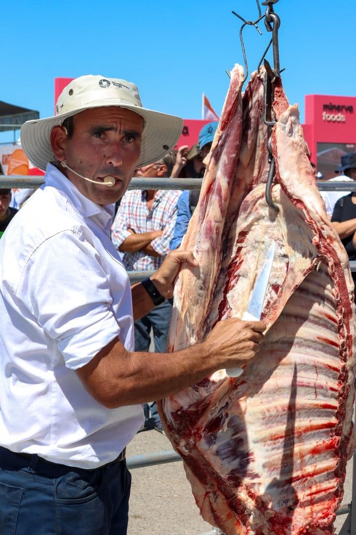 Desposte de media res en ExpoAgro